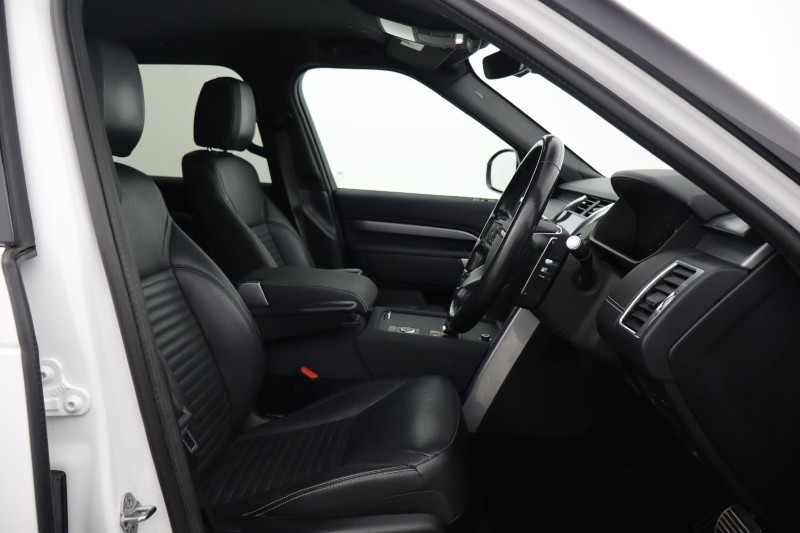 2021 (71) LAND ROVER DISCOVERY 3.0 D250 R-Dynamic S 5dr Auto 5865822