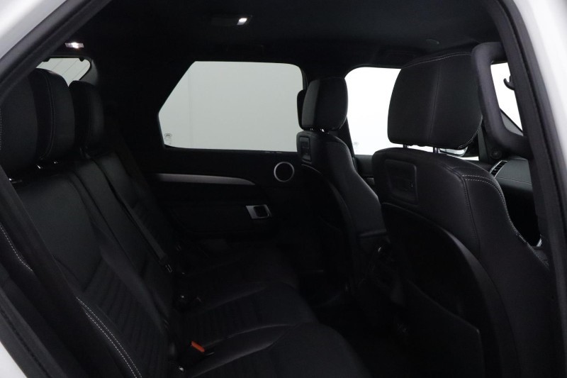 2021 (71) LAND ROVER DISCOVERY 3.0 D250 R-Dynamic S 5dr Auto 5865864