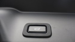2020 (69) LAND ROVER RANGE ROVER EVOQUE 2.0 P200 SE 5dr Auto 5877715