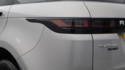 2020 (69) LAND ROVER RANGE ROVER EVOQUE 2.0 P200 SE 5dr Auto 5877717