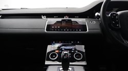 2020 (69) LAND ROVER RANGE ROVER EVOQUE 2.0 P200 SE 5dr Auto 5877741