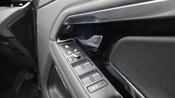 2020 (69) LAND ROVER RANGE ROVER EVOQUE 2.0 P200 SE 5dr Auto 5877736