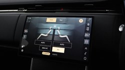 2024 (24) LAND ROVER RANGE ROVER 3.0 D350 SE 4dr Auto 5865169