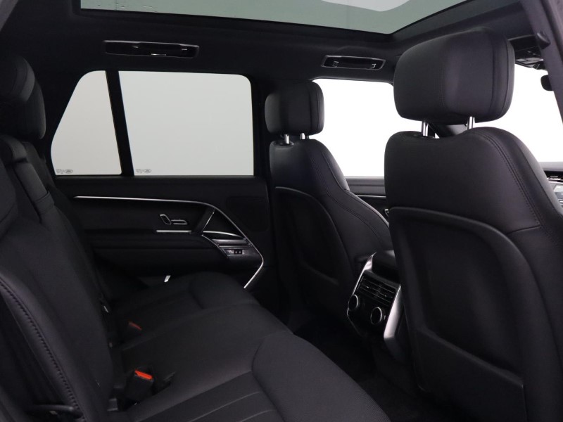 2024 (24) LAND ROVER RANGE ROVER 3.0 D350 SE 4dr Auto 5865133