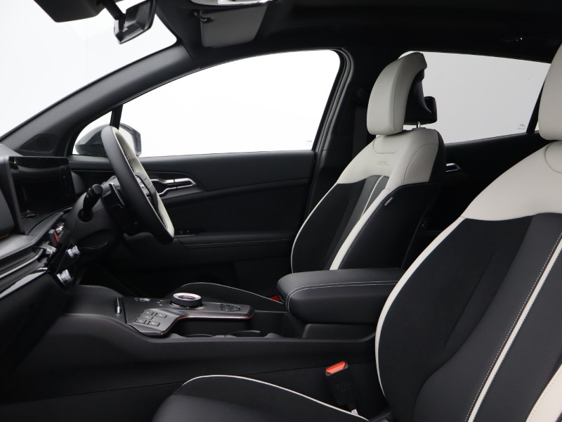 2025 (25) KIA SPORTAGE 1.6T GDi GT-Line S 5dr DCT 4677638