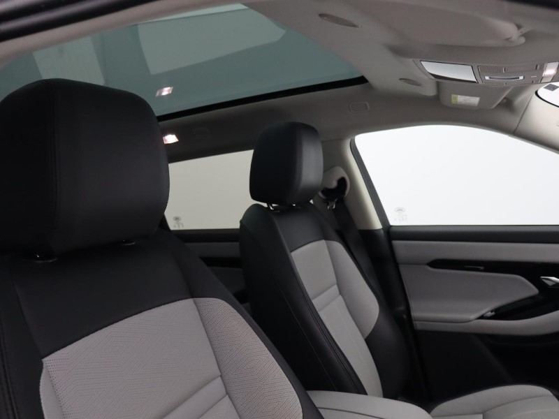 2025 (25) LAND ROVER RANGE ROVER EVOQUE 2.0 D200 Dynamic HSE 5dr Auto 5864829