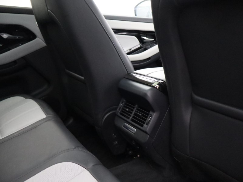 2025 (25) LAND ROVER RANGE ROVER EVOQUE 2.0 D200 Dynamic HSE 5dr Auto 5864810