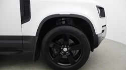 2022 (72) LAND ROVER DEFENDER 3.0 D250 HSE 90 3dr Auto 5900865