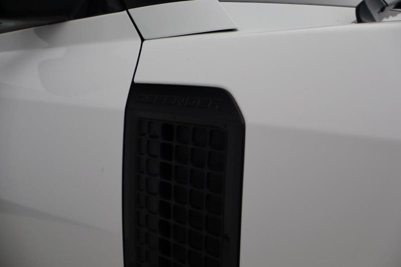 2022 (72) LAND ROVER DEFENDER 3.0 D250 HSE 90 3dr Auto 5900861