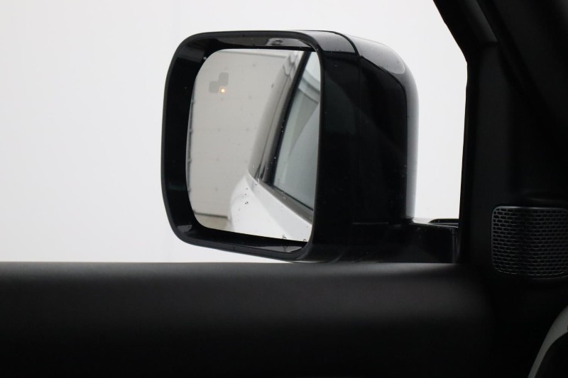 2022 (72) LAND ROVER DEFENDER 3.0 D250 HSE 90 3dr Auto 5900860