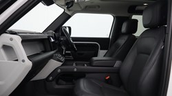 2022 (72) LAND ROVER DEFENDER 3.0 D250 HSE 90 3dr Auto 5900818