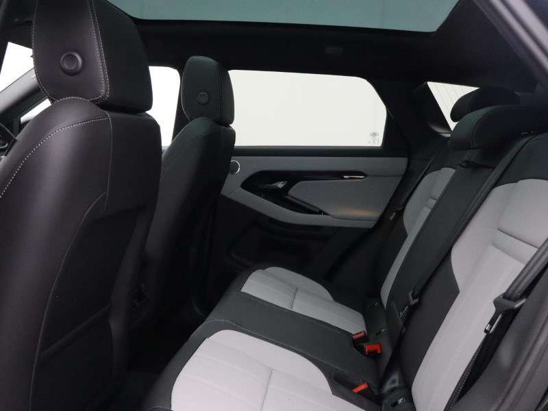 2026 (76) LAND ROVER RANGE ROVER EVOQUE 2.0 D200 Hoxton Edition 5dr Auto 5875672