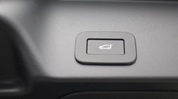 2026 (76) LAND ROVER RANGE ROVER EVOQUE 2.0 D200 Hoxton Edition 5dr Auto 5875667