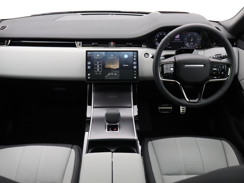 2026 (76) LAND ROVER RANGE ROVER EVOQUE 2.0 D200 Hoxton Edition 5dr Auto 5875682