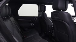 2025 (25) LAND ROVER DISCOVERY 3.0 D350 Metropolitan Edition 5dr Auto 5869986