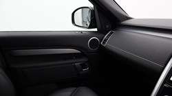 2026 (26) LAND ROVER DISCOVERY 3.0 D350 Dynamic SE 5dr Auto 5874005