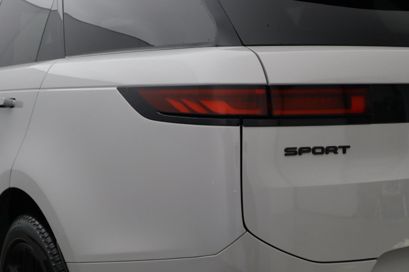 2022 (72) LAND ROVER RANGE ROVER SPORT 3.0 D300 Dynamic SE 5dr Auto 5884271