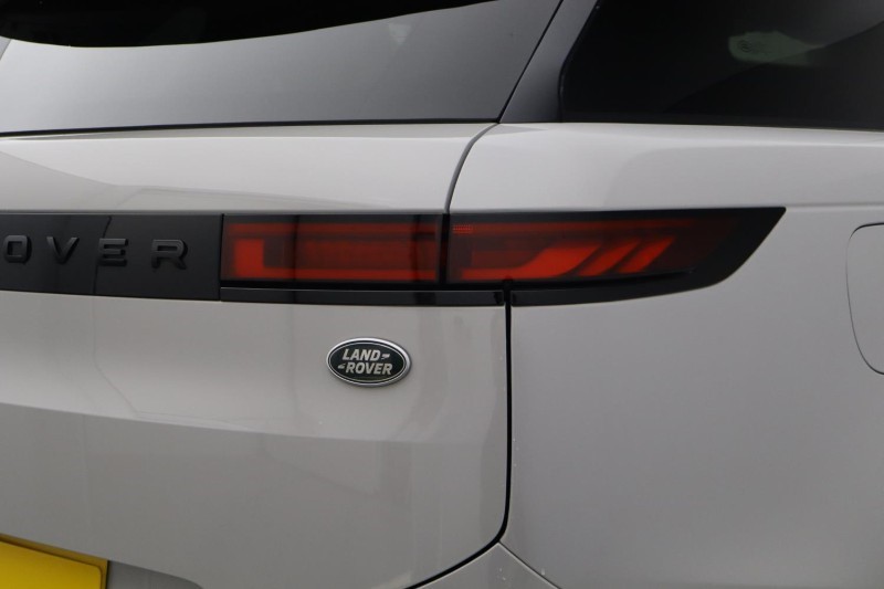 2022 (72) LAND ROVER RANGE ROVER SPORT 3.0 D300 Dynamic SE 5dr Auto 5884269