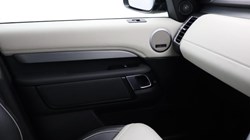 2023 (23) LAND ROVER DISCOVERY 3.0 D300 R-Dynamic HSE 5dr Auto 5909343