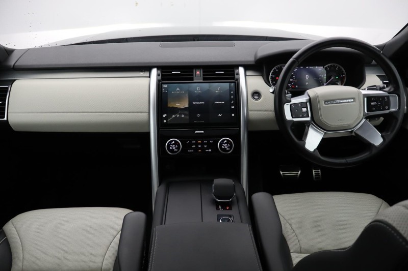 2023 (23) LAND ROVER DISCOVERY 3.0 D300 R-Dynamic HSE 5dr Auto 5909318