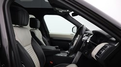 2023 (23) LAND ROVER DISCOVERY 3.0 D300 R-Dynamic HSE 5dr Auto 5909325