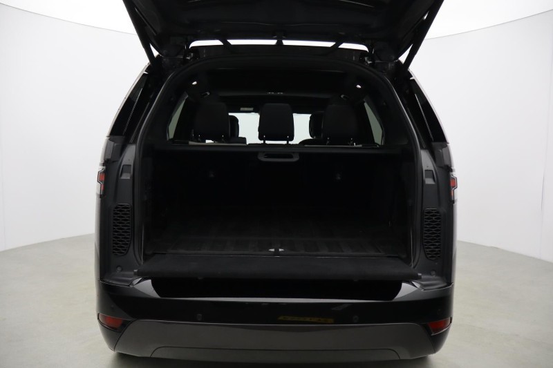2023 (23) LAND ROVER DISCOVERY 3.0 D300 R-Dynamic HSE 5dr Auto 5909288