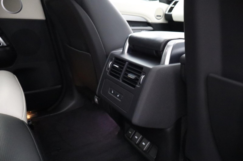 2023 (23) LAND ROVER DISCOVERY 3.0 D300 R-Dynamic HSE 5dr Auto 5909301