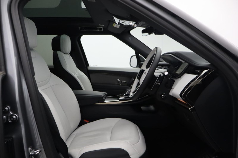 2025 (75) LAND ROVER RANGE ROVER SPORT 3.0 D300 Stealth Edition 5dr Auto 5912716