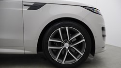 2021 (21) LAND ROVER RANGE ROVER SPORT 3.0 D300 HSE Dynamic Black 5dr Auto 5887813