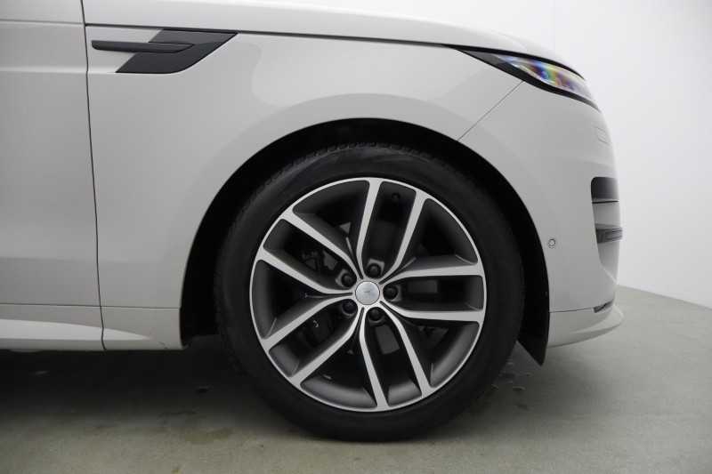 2024 (24) LAND ROVER RANGE ROVER SPORT 3.0 D300 Dynamic SE 5dr Auto 5886035