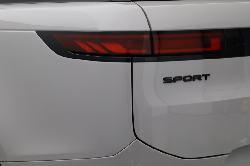 2024 (24) LAND ROVER RANGE ROVER SPORT 3.0 D300 Dynamic SE 5dr Auto 5886018
