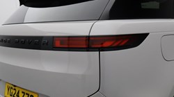 2024 (24) LAND ROVER RANGE ROVER SPORT 3.0 D300 Dynamic SE 5dr Auto 5886016
