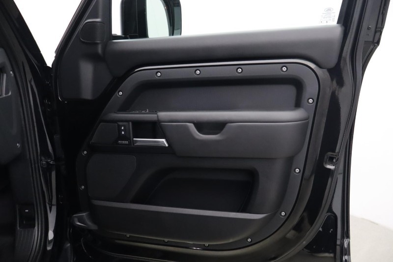 2024 (74) LAND ROVER DEFENDER 3.0 D350 X-Dynamic HSE 110 5dr Auto 5911285
