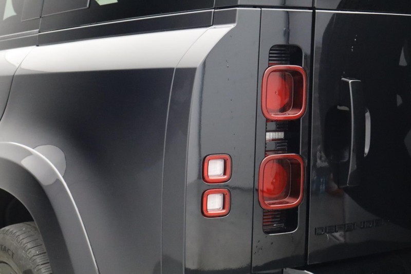 2024 (74) LAND ROVER DEFENDER 3.0 D350 X-Dynamic HSE 110 5dr Auto 5911250