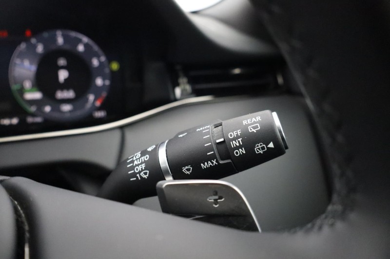 2024 (73) LAND ROVER RANGE ROVER EVOQUE 1.5 P300e Dynamic HSE 5dr Auto 5949954