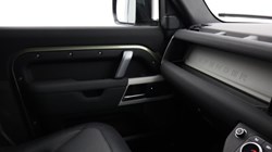 2023 (23) LAND ROVER DEFENDER 3.0 D250 X-Dynamic SE 90 3dr Auto 5919097
