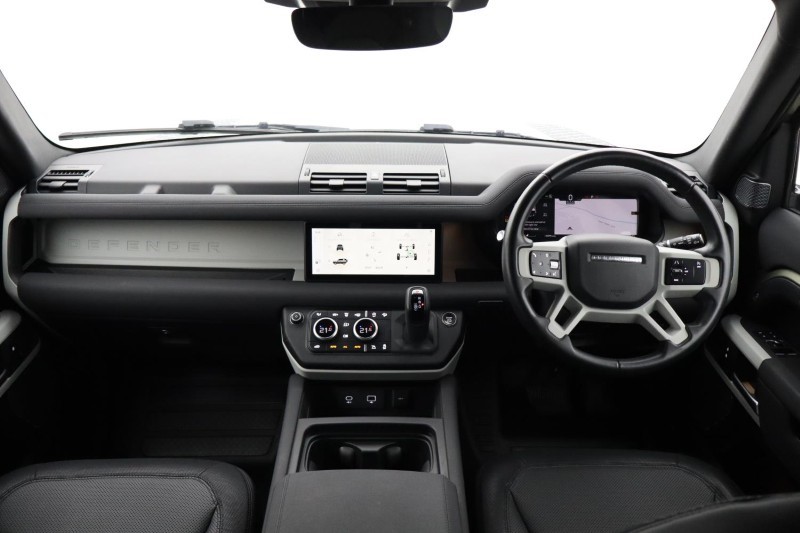 2023 (23) LAND ROVER DEFENDER 3.0 D250 X-Dynamic SE 90 3dr Auto 5919077