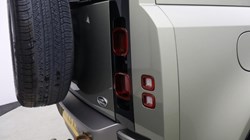 2023 (23) LAND ROVER DEFENDER 3.0 D250 X-Dynamic SE 90 3dr Auto 5919106