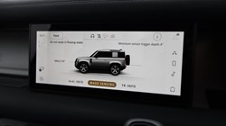 2023 (23) LAND ROVER DEFENDER 3.0 D250 X-Dynamic SE 90 3dr Auto 5919102