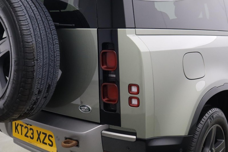 2023 (23) LAND ROVER DEFENDER 3.0 D250 X-Dynamic SE 90 3dr Auto 5919051