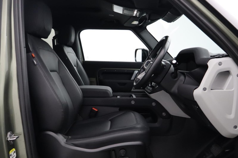 2023 (23) LAND ROVER DEFENDER 3.0 D250 X-Dynamic SE 90 3dr Auto 5919070