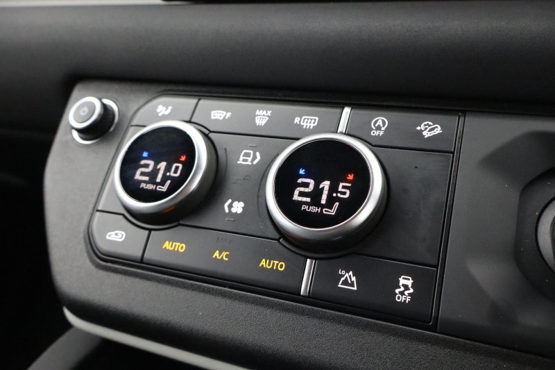 2023 (23) LAND ROVER DEFENDER 3.0 D250 X-Dynamic SE 90 3dr Auto 5919088