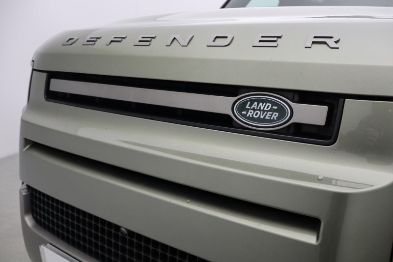 2023 (23) LAND ROVER DEFENDER 3.0 D250 X-Dynamic SE 90 3dr Auto 5919107