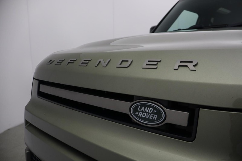 2023 (23) LAND ROVER DEFENDER 3.0 D250 X-Dynamic SE 90 3dr Auto 5919068