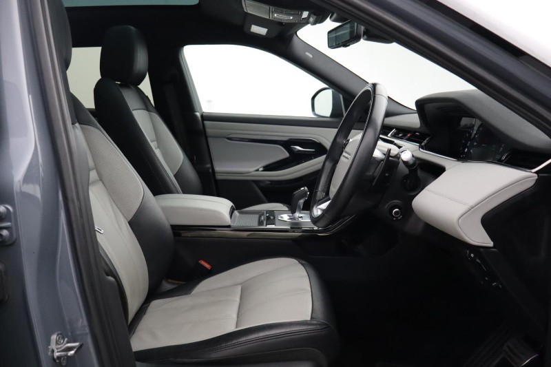 2019 (19) LAND ROVER RANGE ROVER EVOQUE 2.0 D180 First Edition 5dr Auto 5971485