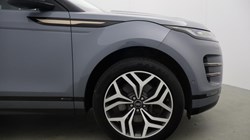 2019 (19) LAND ROVER RANGE ROVER EVOQUE 2.0 D180 First Edition 5dr Auto 5971468