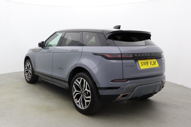 2019 (19) LAND ROVER RANGE ROVER EVOQUE 2.0 D180 First Edition 5dr Auto 5971582