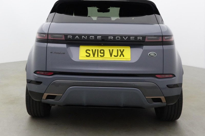 2019 (19) LAND ROVER RANGE ROVER EVOQUE 2.0 D180 First Edition 5dr Auto 5971579