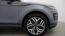 2019 (19) LAND ROVER RANGE ROVER EVOQUE 2.0 D180 First Edition 5dr Auto 5971467