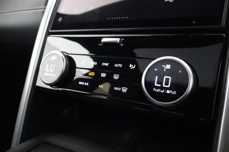 2023 (73) LAND ROVER DISCOVERY 3.0 D300 Dynamic HSE 5dr Auto 5943857